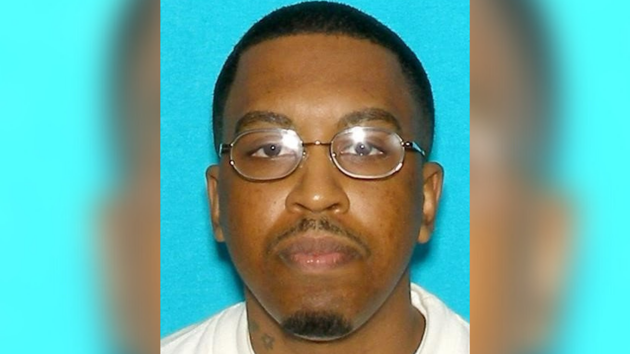 Davin Darayle Saunders