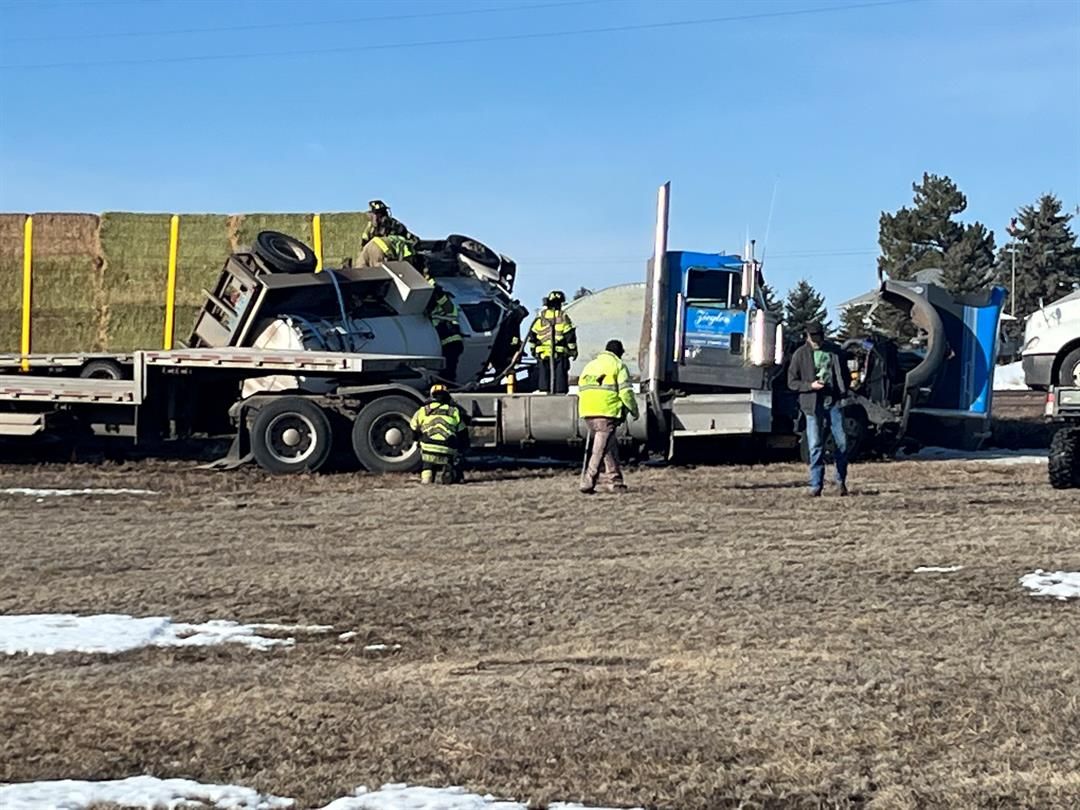 Semitractortrailer crash reduces Highway 19 to one lane south of