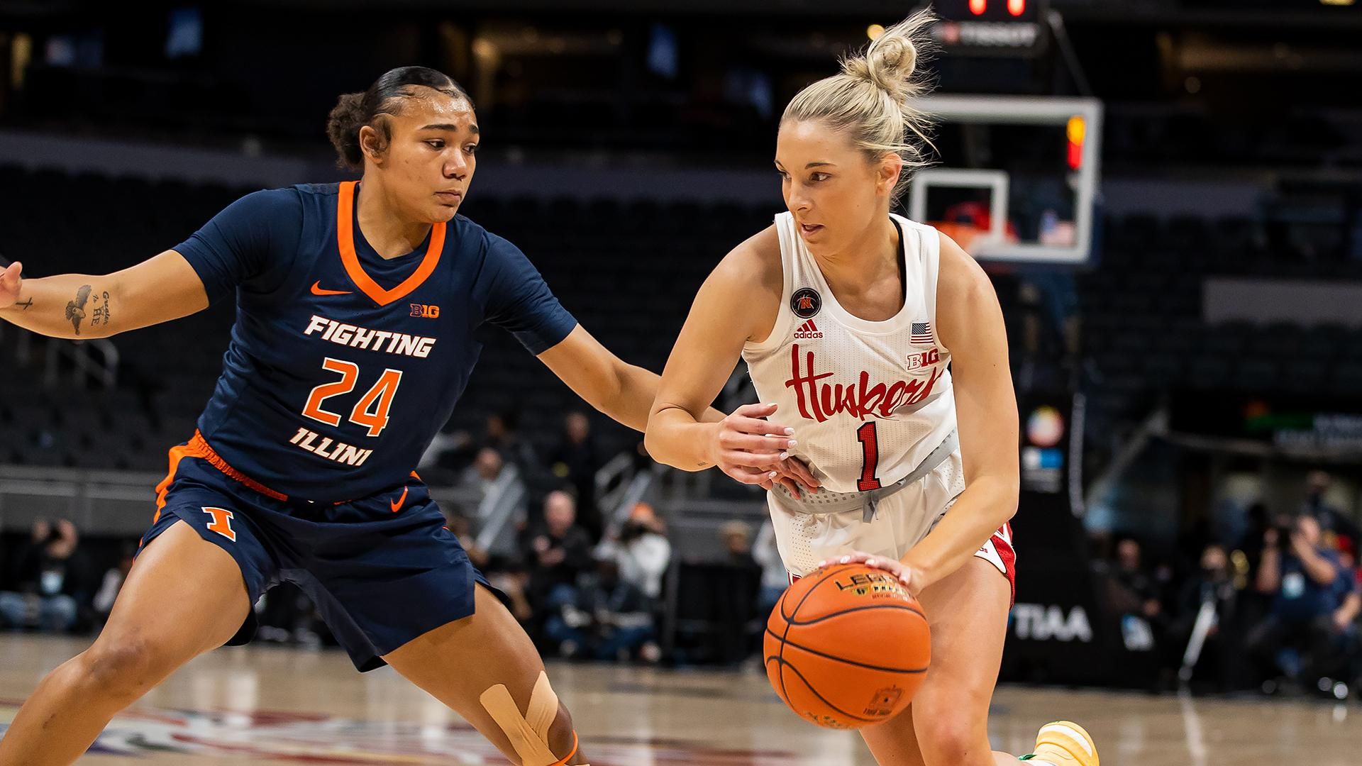 Jaz Shelley scored a game-high 26 points to lead Nebraska past No. 25 Illinois.