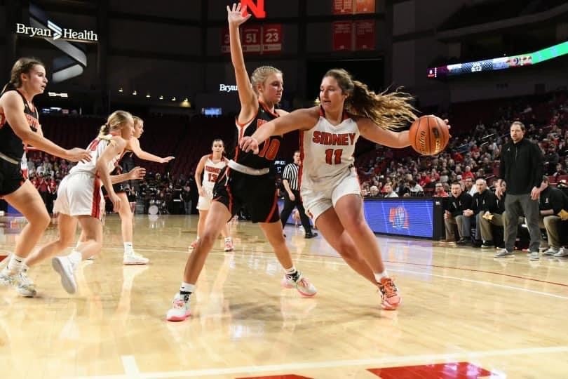 Sidney survives Beatrice rally wins first state tournament game