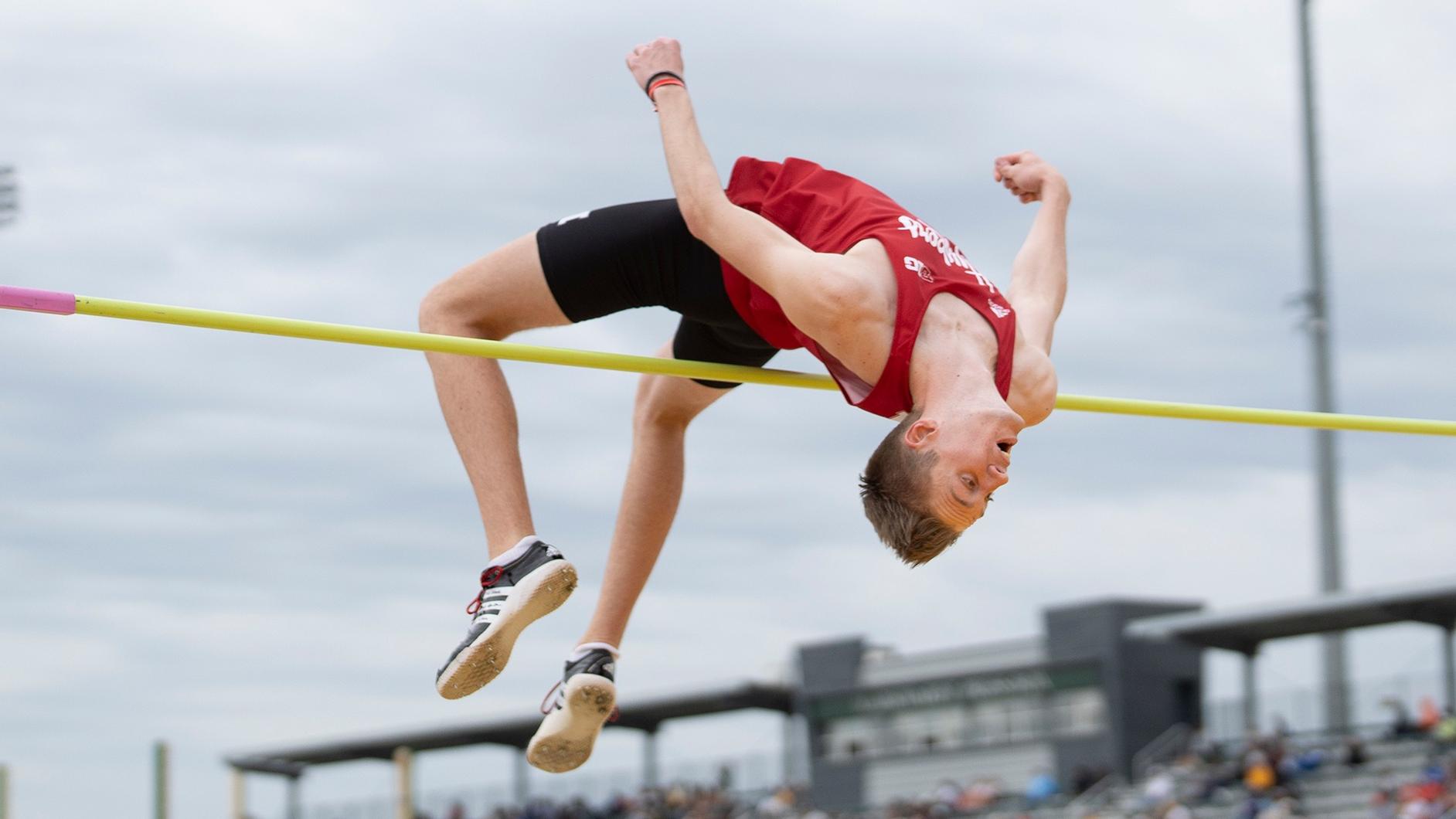 Huskers Win 15 Events at Ward Haylett - Vimarsana News
