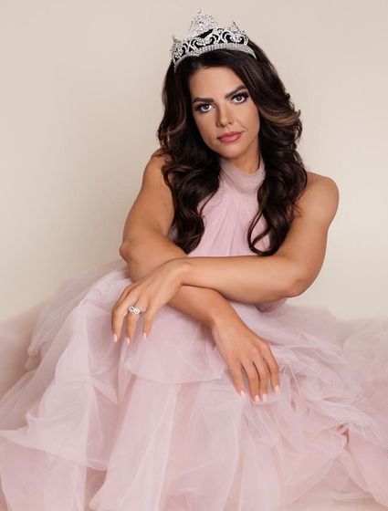 Mrs. South Dakota 2023 and Chadron State College alumna Jenita (Qualm) Derga, of Onida, South Dakota, competed for the 2023 Mrs. America title in Las Vegas in August 2023.