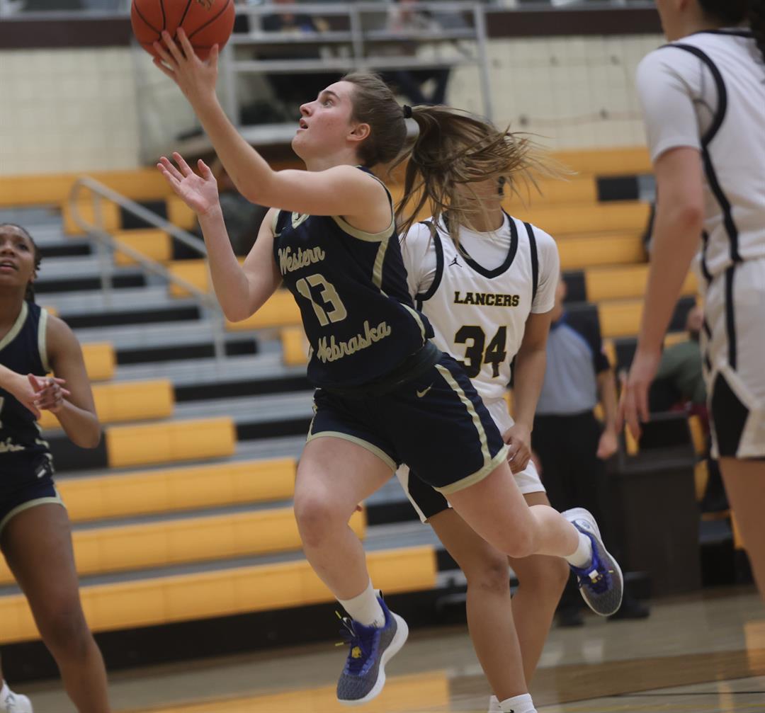 No. 24 WNCC women top EWC - Vimarsana News