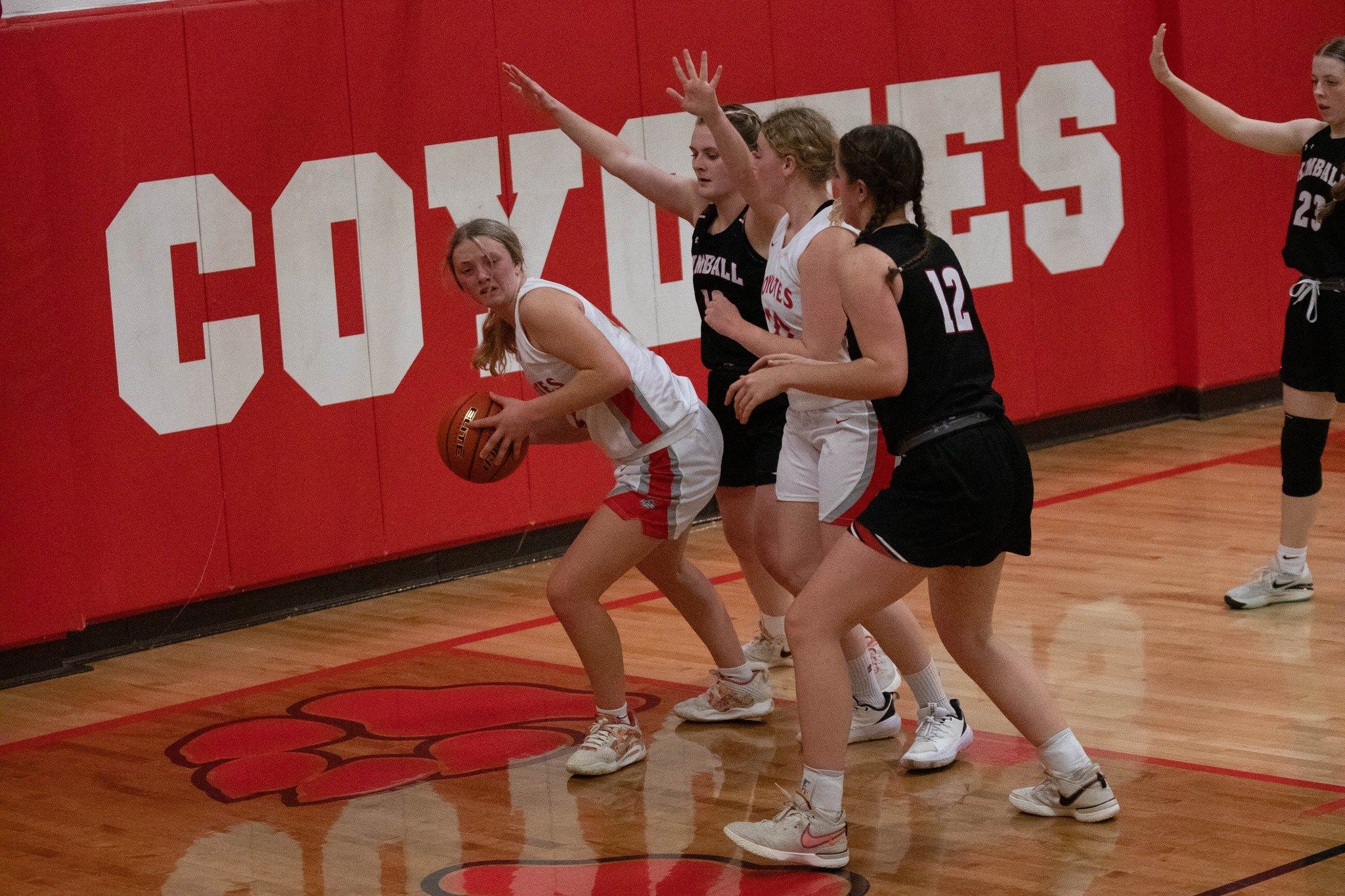 PotterDix, Kimball battle for basketball bragging rights in front of