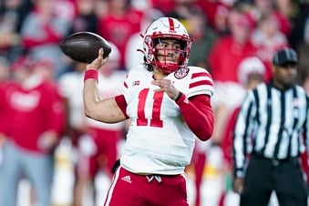 Casey Thompson, Former Texas, Nebraska And FAU QB, Says He'll Transfer ...