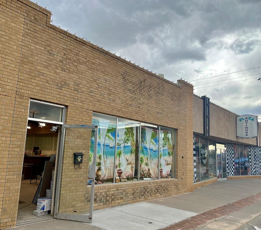 A Kimball family is renovating a space downtown into a Pub & Grub.
