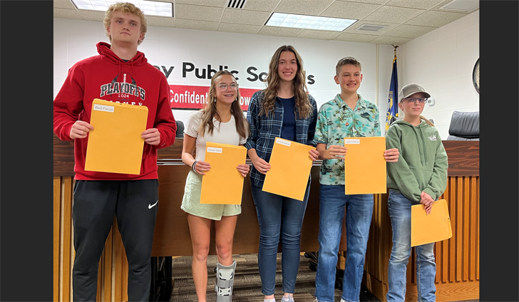 Pictured from left: Reid Fiscus (12th Grade), Kennedy Hobson (11th Grade), Emily Bashtovoi (10th grade), Jasper Gulbranson (9th grade) and Sarah Anderson (7th grade); not pictured: Josi Witte.