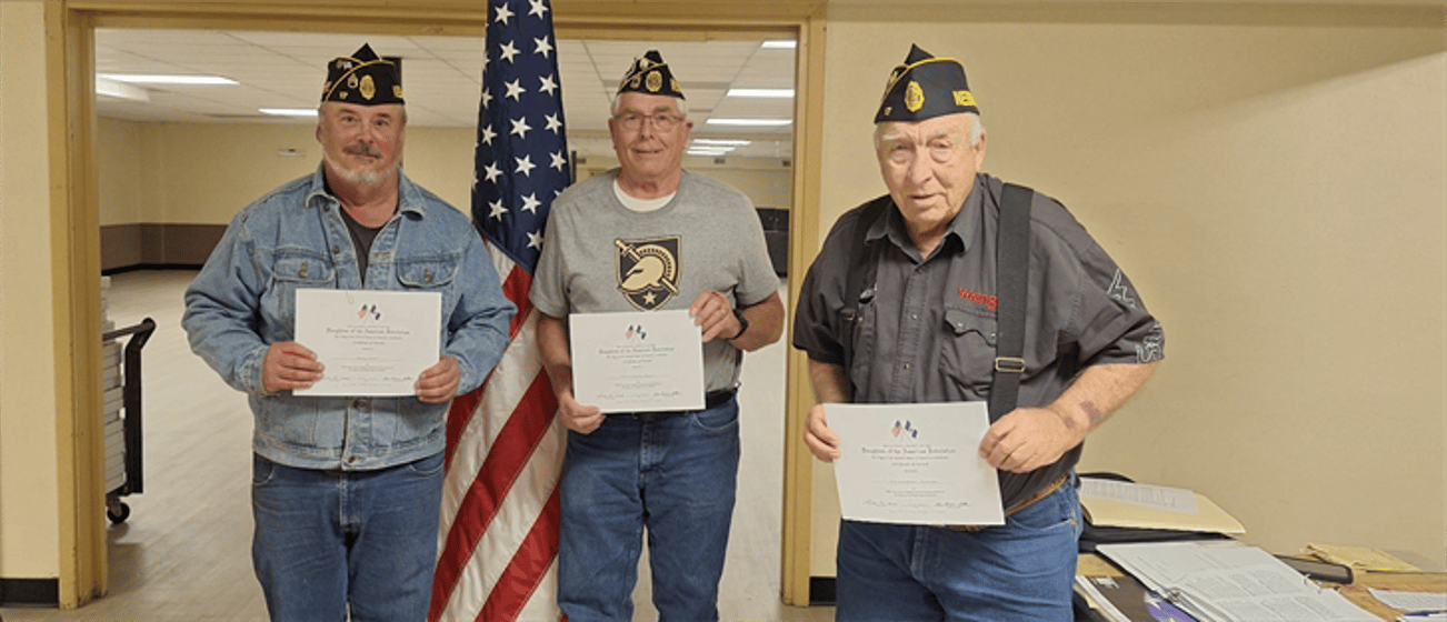 From left are: Randy Sonnie, Les Larsen ad Dale Dickinson.