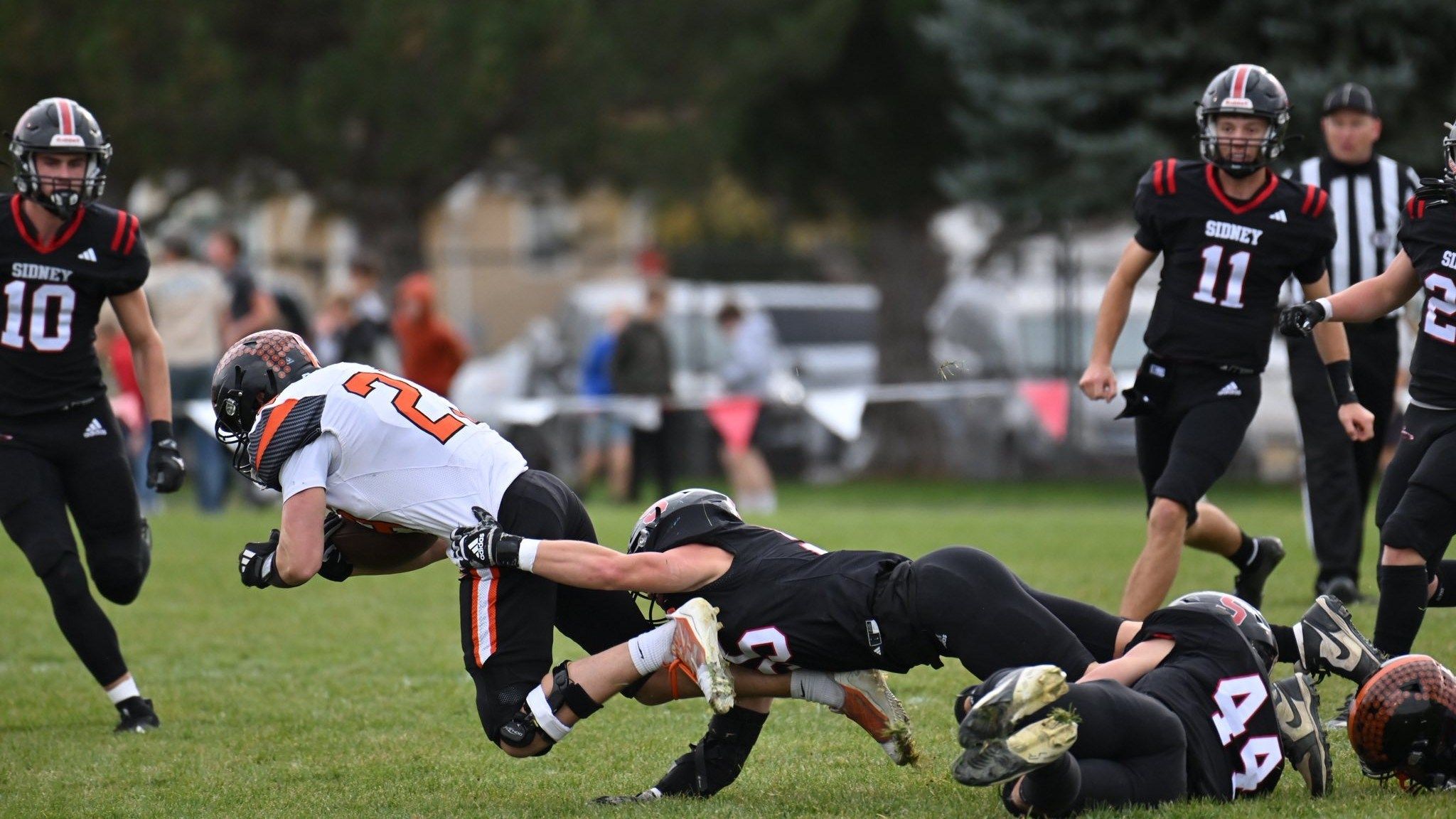 Red Raiders Roll Past Fort Calhoun, Advance to Semifinals