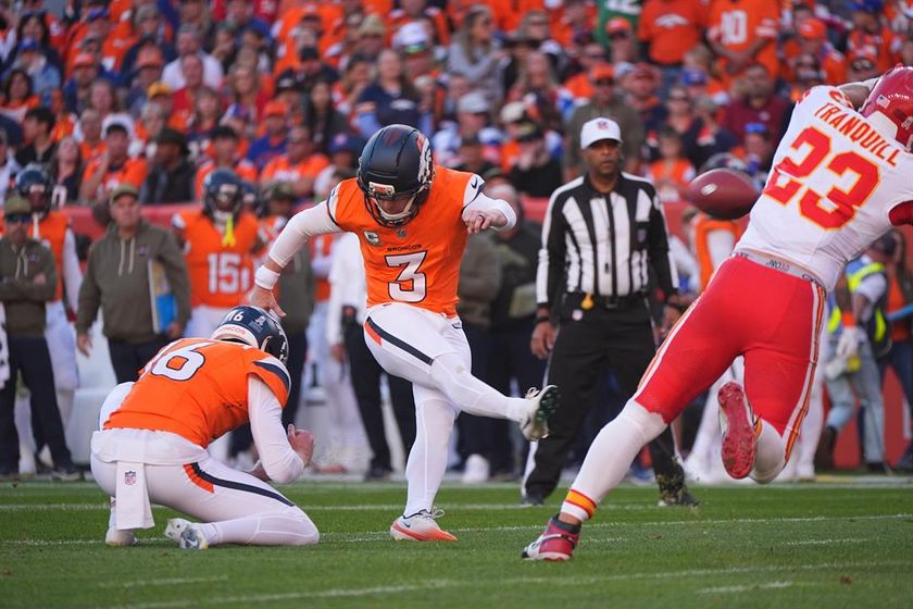 Denver Broncos place kicker Wil Lutz (3) makes a field goal during the first half an NFL football game Kansas City Chiefs Sunday, Nov. 16, 2025, in Denver.