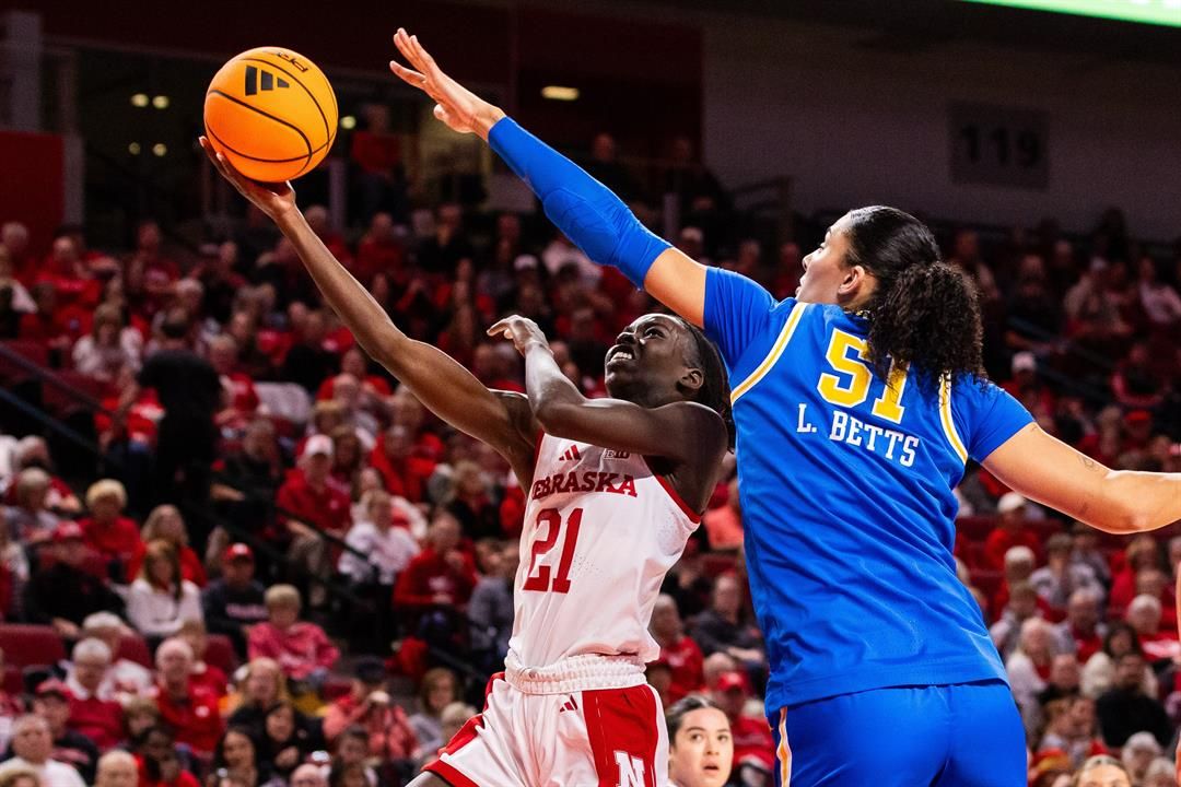 Lauren Betts leads No. 4 UCLA to a dominant 83-61 win over No. 25 Nebraska