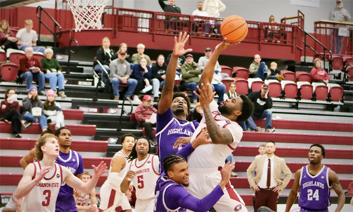 Eagles notes: Randolph shines in narrow loss to Highlands