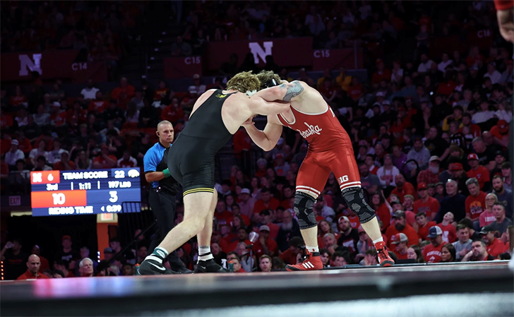 Huskers Set Attendance Record, Hardy Grabs 100th Dual Win