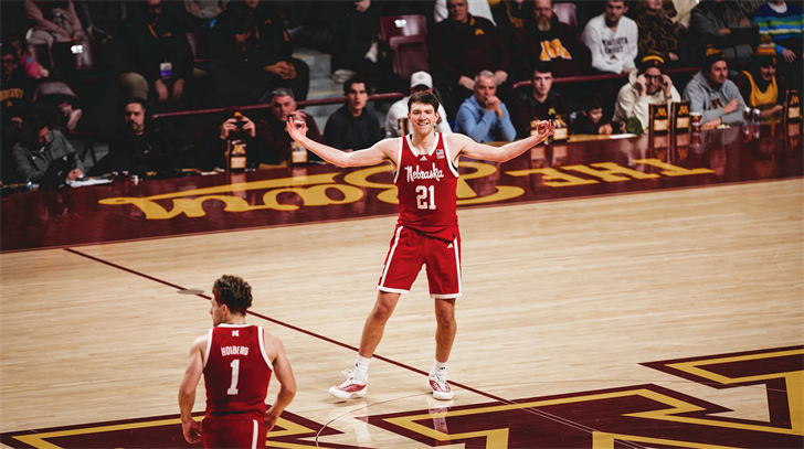 Nebraska rallies past Minnesota, stays unbeaten in Big Ten play